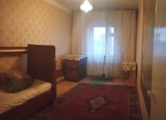 Трехкомнатная квартира в аренду, 58 м2, посёлок городского типа Чульман, Советская улица, 52