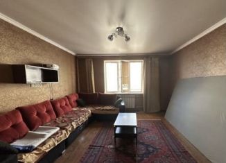 Продам трехкомнатную квартиру, 93 м2, Каспийск, улица Амет-хан Султана, 26