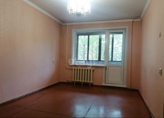 Продается 2-комнатная квартира, 44 м2, Кемерово, улица Сибиряков-Гвардейцев, 17