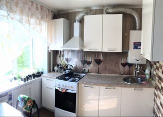 Продается двухкомнатная квартира, 41.9 м2, Оренбургская область, улица Братьев Башиловых