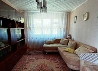 Продается четырехкомнатная квартира, 68.7 м2, посёлок городского типа Новокручининский, Российская улица, 1