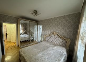 Продажа трехкомнатной квартиры, 71 м2, Владикавказ, проспект Доватора, 35-й микрорайон