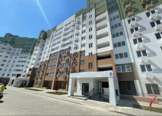Продается 1-комнатная квартира, 40 м2, Энгельс, улица Колотилова, 100
