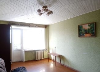 Продается двухкомнатная квартира, 45 м2, Киров, Комсомольская улица, 14А