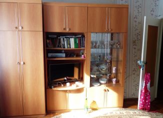 Сдается двухкомнатная квартира, 46 м2, Свердловская область, улица Ломоносова, 13