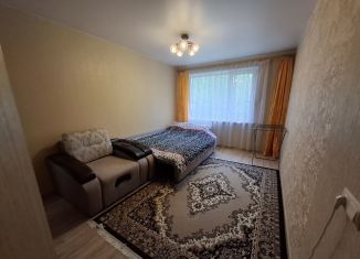 Продам 2-комнатную квартиру, 43 м2, Екатеринбург, улица Блюхера, 55А, метро Машиностроителей