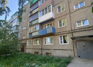 Продается 3-комнатная квартира, 49.6 м2, Бор, Первомайская улица, 5А