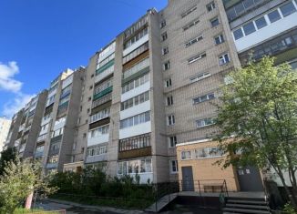 Продам двухкомнатную квартиру, 46 м2, Челябинская область, улица 50-летия Октября, 8