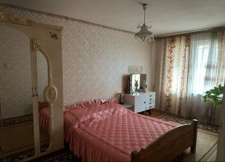 Продается 3-комнатная квартира, 62 м2, Смоленск, проспект Строителей, 20