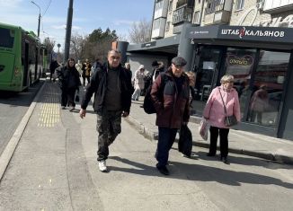 Сдача в аренду торговой площади, 10 м2, Тюмень, Ямская улица, 112