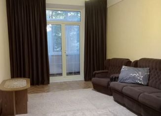 Сдам в аренду 2-комнатную квартиру, 55 м2, Краснодар, улица Гоголя, 32, микрорайон Центральный