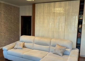 Продаю 2-комнатную квартиру, 72.5 м2, Казань, улица Сибгата Хакима, 41, ЖК Серебряный берег