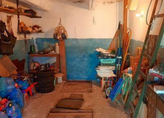 Продаю гараж, 18 м2, Курчатов