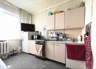 Продам 2-ком. квартиру, 51.5 м2, село Тарловка, улица Радищева, 8