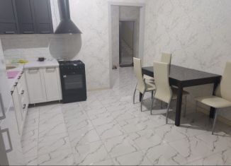 Сдаю в аренду 1-ком. квартиру, 52 м2, Избербаш, улица Азизова, 4