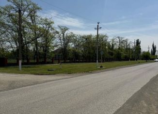 Продаю торговую площадь, 700 м2, Чечня, улица Ахмата Кадырова, 36