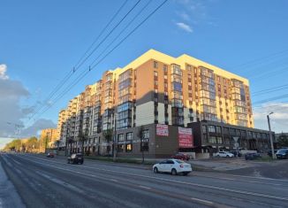 Продам 2-ком. квартиру, 67.3 м2, Смоленск, улица Шевченко, 6