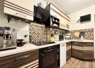 Продается трехкомнатная квартира, 63 м2, Мурманск, проезд Михаила Бабикова, 3, Первомайский округ