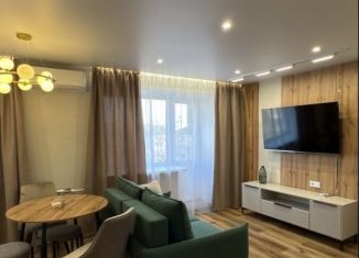 Сдается однокомнатная квартира, 53 м2, Хабаровск, улица Карла Маркса, 78