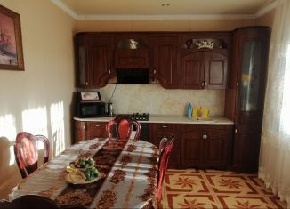 Сдам дом, 160 м2, Сочи, улица Ленина, 48А, микрорайон Черемушки