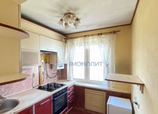 Продается 3-ком. квартира, 63 м2, Дзержинск, улица Комбрига Патоличева, 3