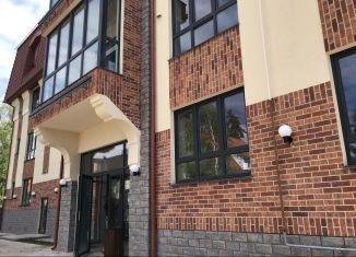 Трехкомнатная квартира на продажу, 96 м2, Калининград, улица Ватутина, 38А, Центральный район