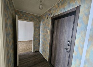 Продается двухкомнатная квартира, 43.3 м2, Мурманск, улица Капитана Маклакова, 5, Октябрьский округ