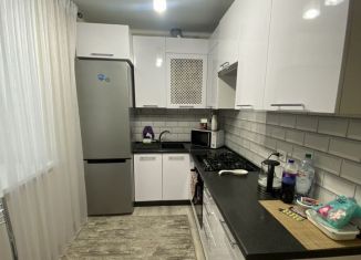 Продам трехкомнатную квартиру, 64.1 м2, Бугуруслан, Гвардейский переулок, 8