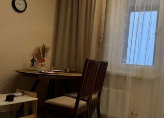 Сдача в аренду двухкомнатной квартиры, 62 м2, Москва, улица Герасима Курина, 18, ЗАО