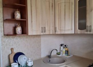 Продам 1-комнатную квартиру, 32 м2, Калининградская область, улица Чекистов, 82