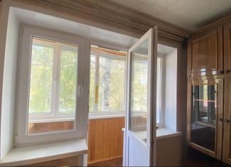 Продажа 3-ком. квартиры, 61 м2, Чувашия, улица Гузовского, 4