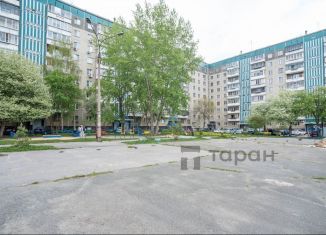 Продаю 2-ком. квартиру, 52.1 м2, Челябинск, улица 40-летия Победы, 24, Калининский район