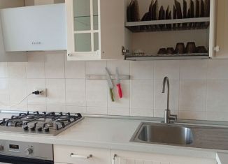 Сдается однокомнатная квартира, 41 м2, Горячий Ключ, улица Энгельса, 1Ак4