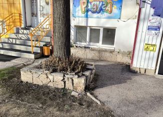 Сдается в аренду помещение свободного назначения, 8 м2, Туймазы, улица Мичурина, 19