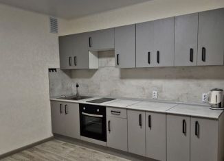 Сдаю 1-ком. квартиру, 40 м2, Тюмень, улица Монтажников, 40, ЖК Пятый квартал