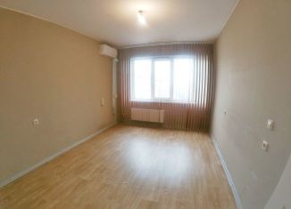 Сдам трехкомнатную квартиру, 74 м2, Краснодар, улица имени Невкипелого, 12
