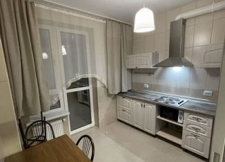 Сдается 1-ком. квартира, 32 м2, Краснодар, улица Западный Обход, 42/4, Прикубанский округ