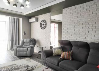 Сдаю 1-комнатную квартиру, 60 м2, Сочи, улица Цюрупы, 32