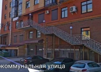 Сдам в аренду машиноместо, 13 м2, Псковская область, Коммунальная улица, 15Б