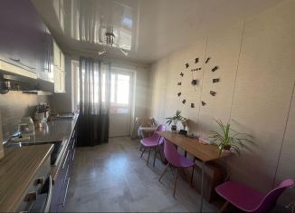 Однокомнатная квартира в аренду, 37 м2, Краснодар, улица имени Сергея Есенина, 115, микрорайон Завод Радиоизмерительных Приборов