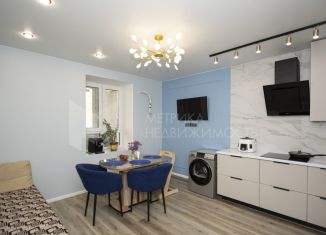 Продаю двухкомнатную квартиру, 72.8 м2, Тюмень, улица Тимофея Кармацкого, 11, ЖК Ария