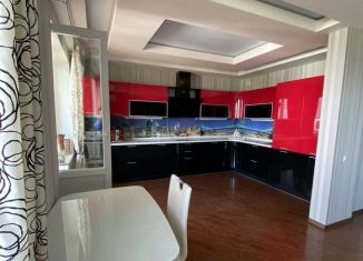 Сдается 3-комнатная квартира, 92.8 м2, Тула, улица Макаренко, Привокзальный территориальный округ