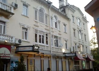 Продам трехкомнатную квартиру, 130 м2, Сочи, улица Воровского, 4, микрорайон Центральный