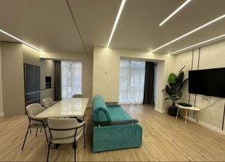 Сдается трехкомнатная квартира, 100 м2, Сочи, улица Чекменёва, 28/7, микрорайон Старая Мацеста