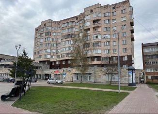 Продажа 4-комнатной квартиры, 79.4 м2, Гатчина, улица Авиатриссы Зверевой
