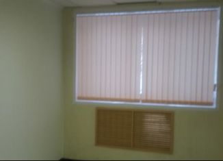 Сдаю помещение свободного назначения, 15 м2, Чусовой, улица 50 лет ВЛКСМ, 7