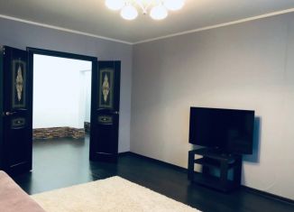 Сдается двухкомнатная квартира, 62 м2, Тверь, улица Степана Горобца, 6