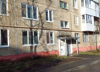 Продаю двухкомнатную квартиру, 46.2 м2, Березники, улица Пятилетки, 75