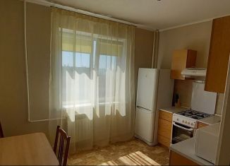 Аренда однокомнатной квартиры, 36 м2, Саратов, улица имени Н.Г. Чернышевского, 93/95