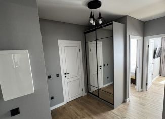 Сдам трехкомнатную квартиру, 70 м2, Краснодар, улица Марины Цветаевой, 2к2